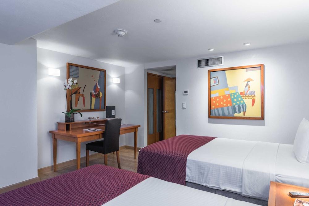 Eurostars Zona Rosa Suites Meksika Dış mekan fotoğraf A room at the hotel