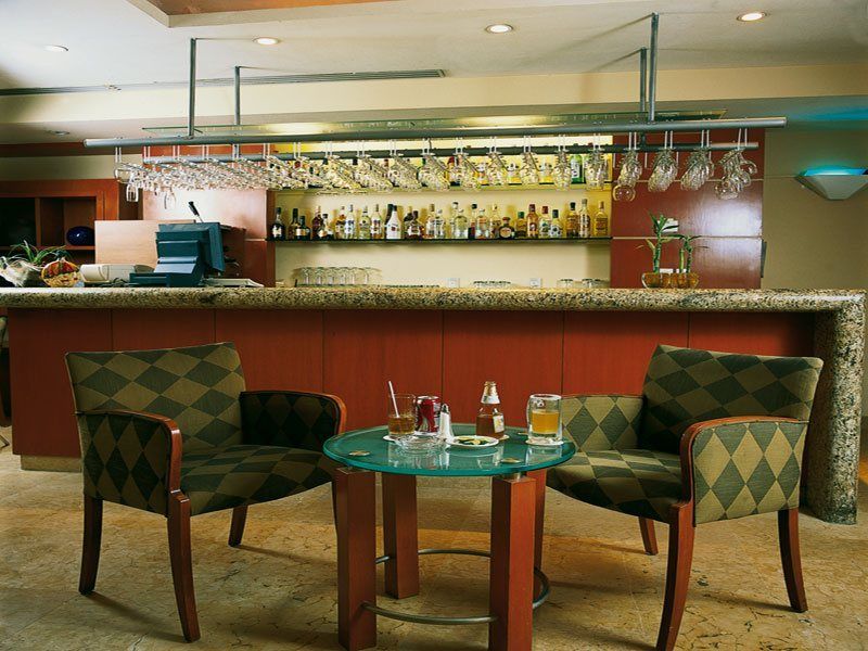 Eurostars Zona Rosa Suites Meksika Dış mekan fotoğraf A bar in a hotel