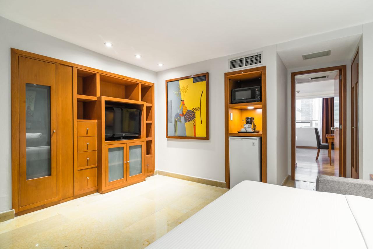 Eurostars Zona Rosa Suites Meksika Dış mekan fotoğraf A room at the hotel